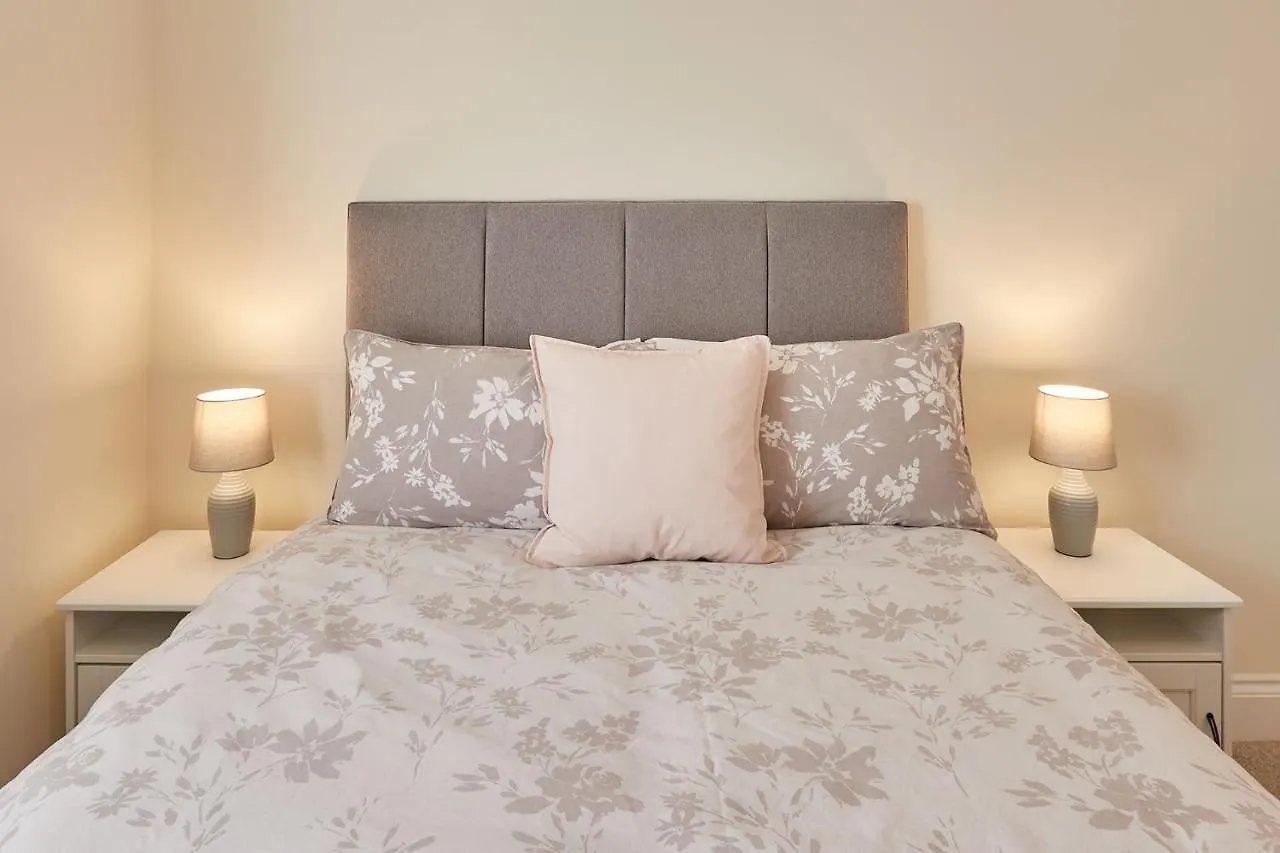 Host & Stay - South Cliff Apartment Scarborough