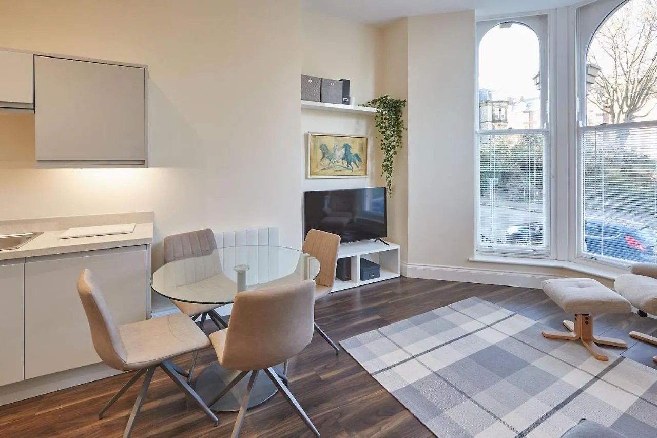 Host & Stay - South Cliff Apartment Scarborough